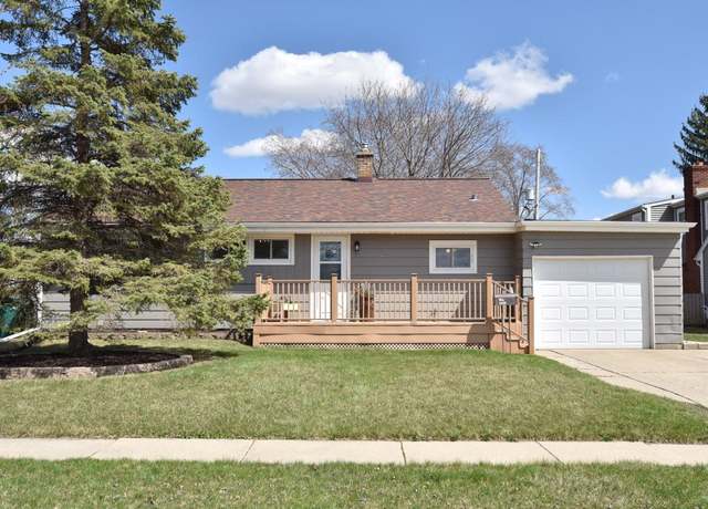 Property at W166N8420 Dardis Ave, Menomonee Falls, WI 53051, 3 beds, 1.5 baths