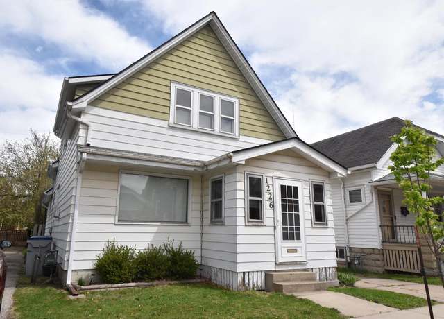 Property at 1226 N 43rd St, Milwaukee, WI 53208, 4 beds, 1.5 baths