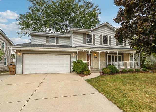 Property at 5926 83rd St, Kenosha, WI 53142, 4 beds, 3 baths