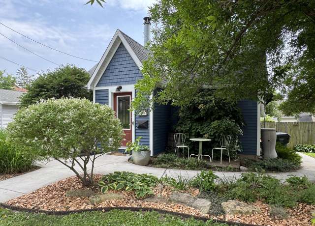 Property at 270 W Ryder St, Jefferson, WI 53549, 3 beds, 2 baths