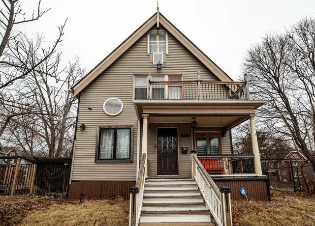 Property at 330 E Locust St, Milwaukee, WI 53212, 4 beds, 2 baths