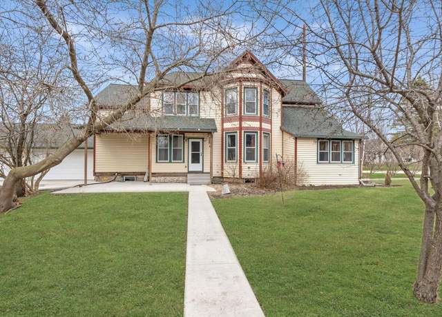 Property at 3931 Erie Ave, Sheboygan, WI 53081, 3 beds, 2 baths