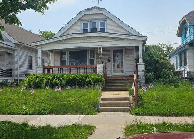 Property at 959 W Oklahoma Ave, Milwaukee, WI 53215, 4 beds, 1 bath