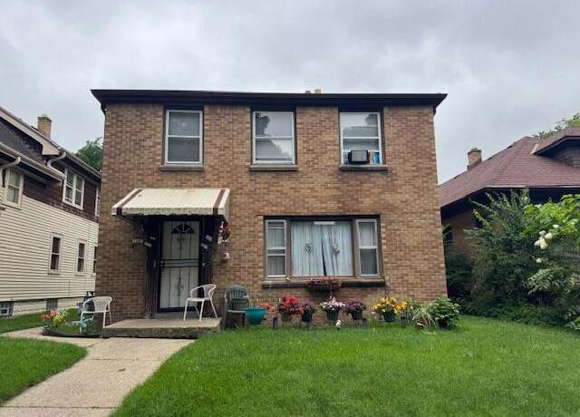 Property at 3287 N 49th St #3289, Milwaukee, WI 53216, 4 beds, 2 baths
