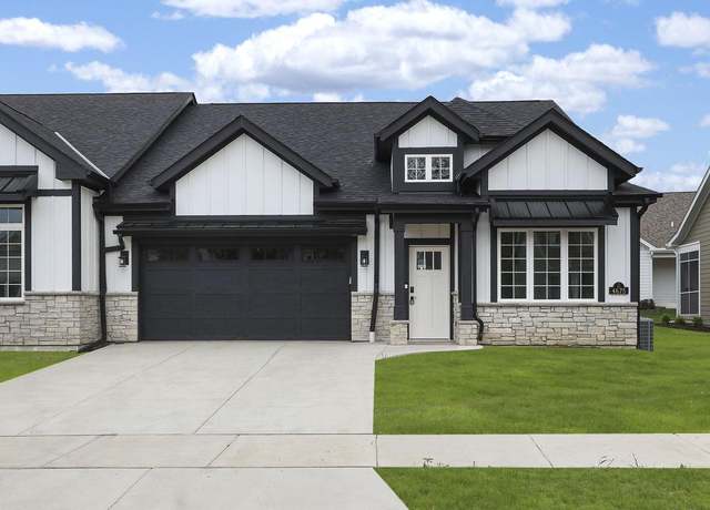 Property at 4675 98th St, Pleasant Prairie, WI 53158, 3 beds, 3 baths