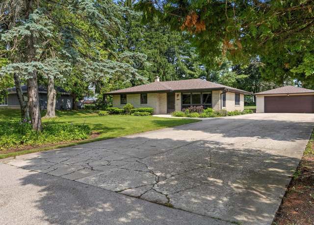 Property at 6528 South Dr, Mount Pleasant, WI 53406, 3 beds, 2 baths