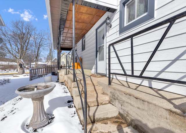 Property at 508 Grand Ave, Hartford, WI 53027, 4 beds, 1.5 baths