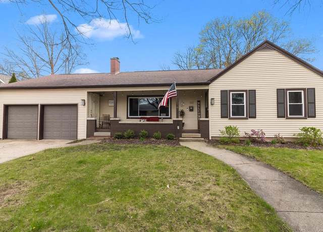 Property at 165 N Esterly Ave, Whitewater, WI 53190, 3 beds, 1.5 baths