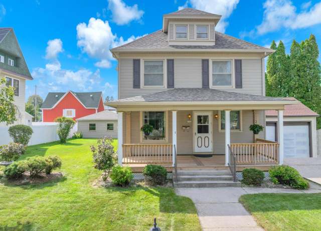 Property at 1942 N 7th St, Sheboygan, WI 53081, 4 beds, 1.5 baths