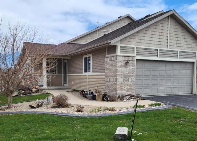 Property at 2810 River Ln, Two Rivers, WI 54241, 3 beds, 3 baths
