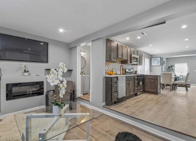 Property at 33110 Store St, Burlington, WI 53105, 2 beds, 1.5 baths