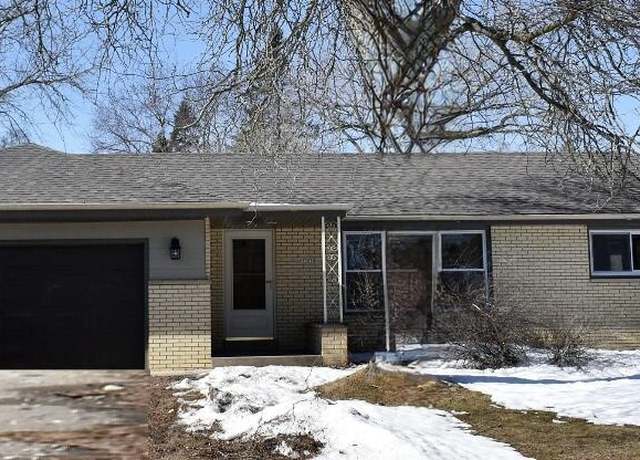 Property at 13030 W Allerton Ave, New Berlin, WI 53151, 3 beds, 1.5 baths