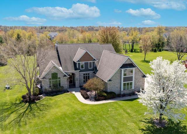 Property at N74W28671 Zimmers Xing, Hartland, WI 53029, 5 beds, 3.5 baths