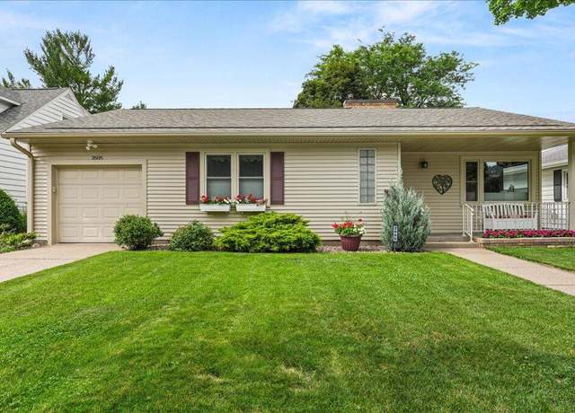 Property at 2605 Main St, La Crosse, WI 54601, 2 beds, 1 bath