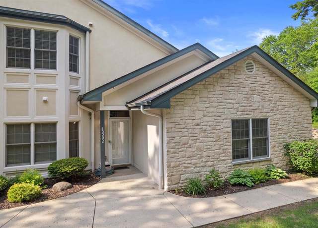 Property at 10292 W Deerwood Ln #39, Franklin, WI 53132, 3 beds, 2 baths