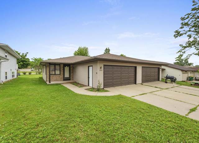 Property at 2533 Sun Ter #2535, Green Bay, WI 54311, 4 beds, 2 baths