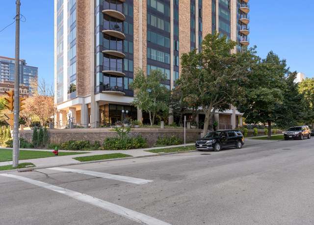 Property at 929 N Astor St Unit 2405-2407, Milwaukee, WI 53202, 2 beds, 2.5 baths