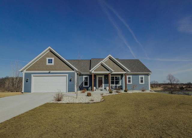 Property at W226N4374 Duplainville Rd, Pewaukee, WI 53072, 3 beds, 2 baths