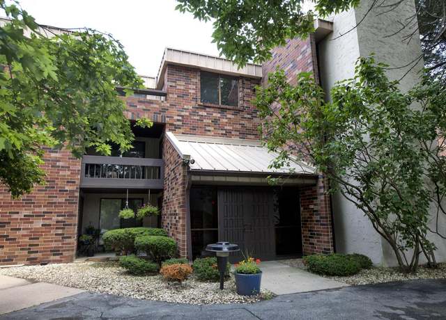 Property at 2470 W Good Hope Rd #262, Glendale, WI 53209, 2 beds, 2 baths