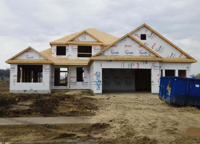 Property at 233 Candleberry Ln, Grafton, WI 53024, 4 beds, 2.5 baths
