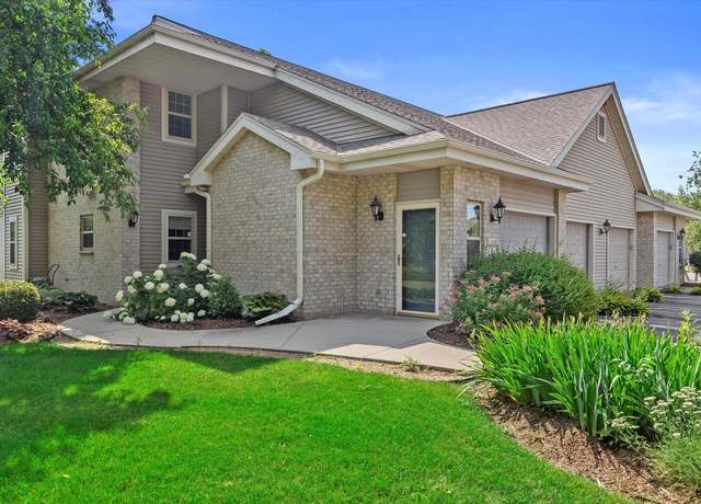 Property at 18430 Emerald Dr Unit C, Brookfield, WI 53045, 2 beds, 2 baths