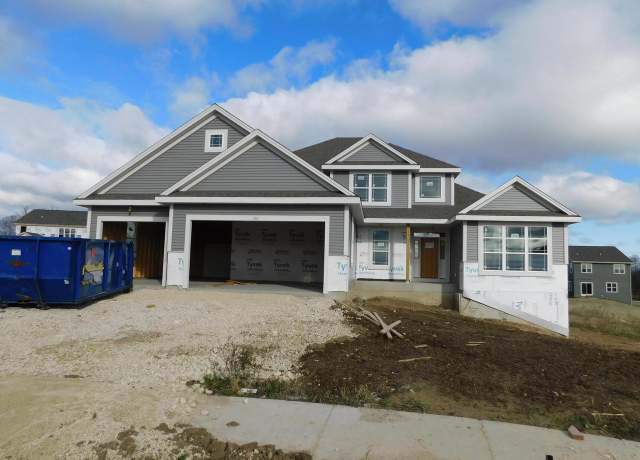 Property at 692 Hummingbird Ct, Grafton, WI 53024, 4 beds, 2.5 baths