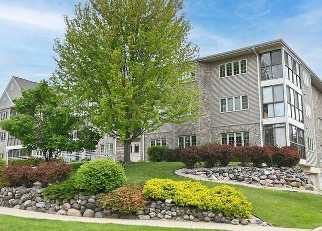 Property at 2142 Chateau Ct Unit 308-2, Grafton, WI 53024, 2 beds, 2 baths