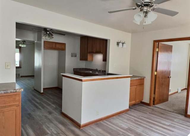Property at 4877 N 40th St, Milwaukee, WI 53209, 3 beds, 2 baths