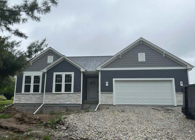 Property at 4860 S 87th St, Greenfield, WI 53228, 3 beds, 2 baths