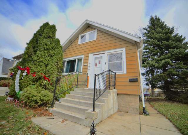 Property at 4828 N 25th St, Milwaukee, WI 53209, 2 beds, 1 bath