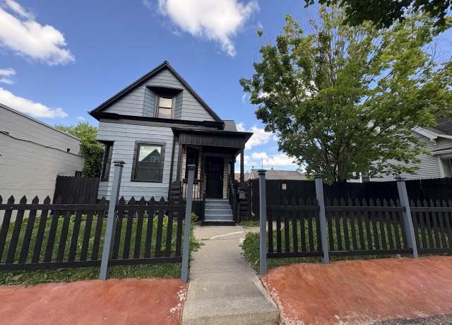 Property at 1118 S 60th St, West Allis, WI 53214, 4 beds, 2 baths