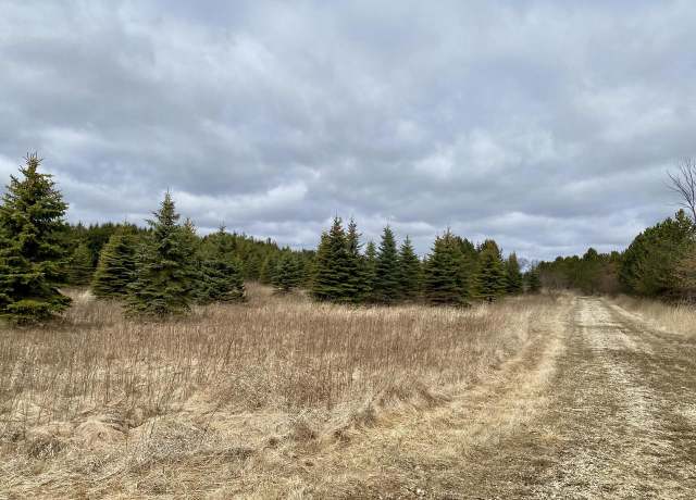 Property at Lt2 E Hawthorne Dr, Fredonia, WI 53021