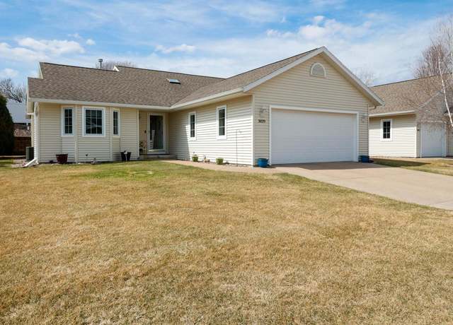 Property at 3029 Lakota Pl, La Crosse, WI 54601, 2 beds, 3 baths
