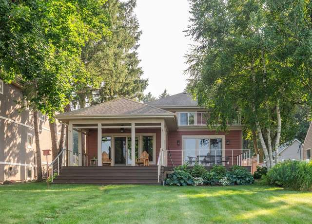 Property at W352N6080 Bauers Ln, Oconomowoc, WI 53066, 3 beds, 2.5 baths