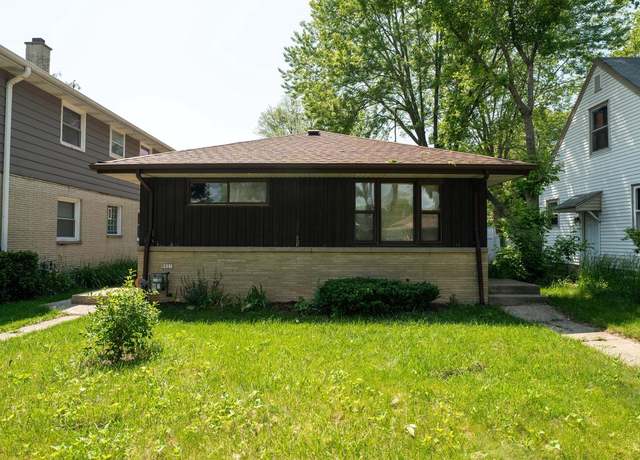 Property at 5921 N 66th St, Milwaukee, WI 53218, 3 beds, 1.5 baths