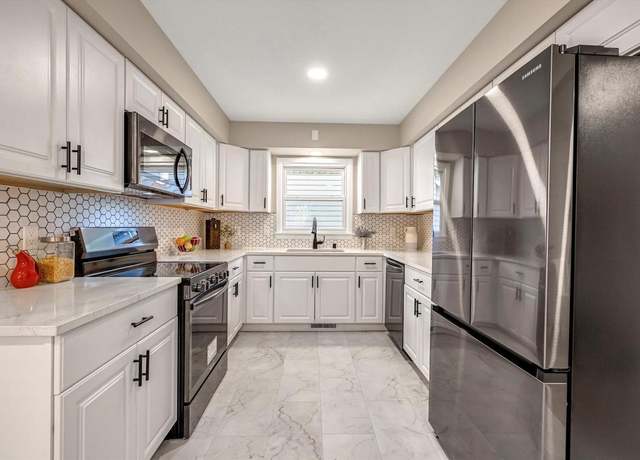 Property at 1207 S 98th St, West Allis, WI 53214, 3 beds, 1.5 baths