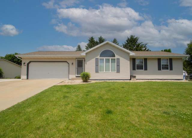 Property at 1326 Louisa St, Watertown, WI 53098, 3 beds, 2 baths