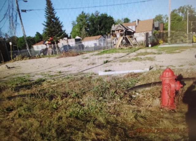 Property at 5629 N Teutonia Ave, Milwaukee, WI 53209