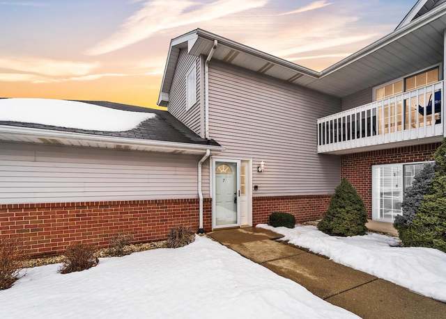 Property at 1296 Village Centre Dr #7, Kenosha, WI 53144, 3 beds, 2 baths