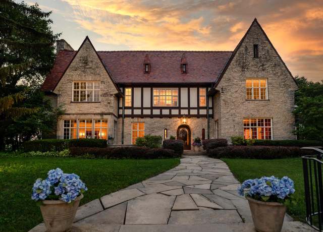 Property at 1651 Alta Vista Ave, Wauwatosa, WI 53213, 6 beds, 5 baths