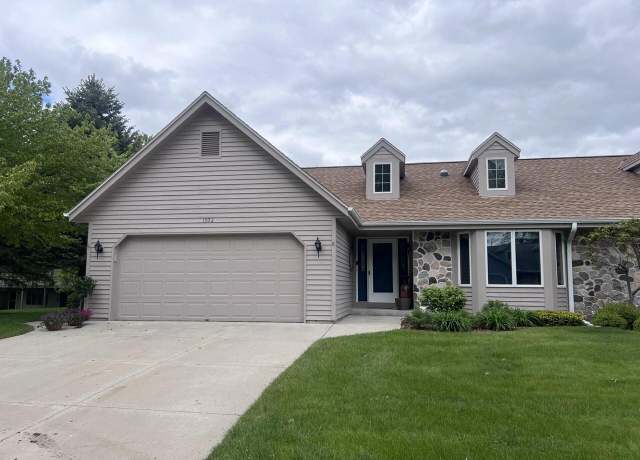 Property at 1502 Ridgewood Dr Unit D-7, West Bend, WI 53095, 2 beds, 3 baths