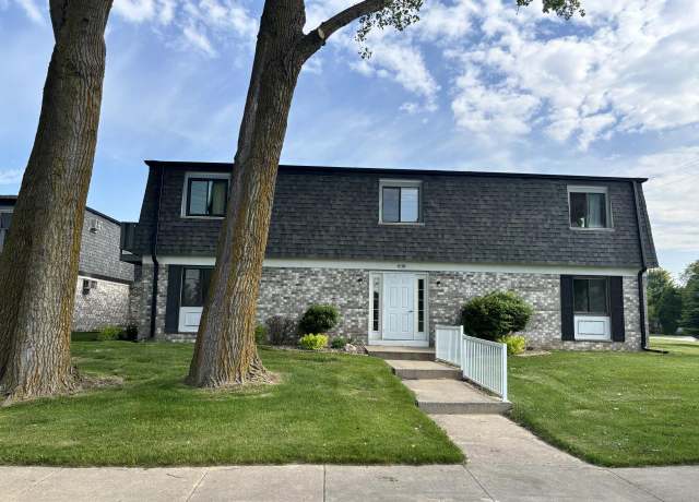 Property at 1712 Creek Rd #202, West Bend, WI 53090, 2 beds, 1 bath