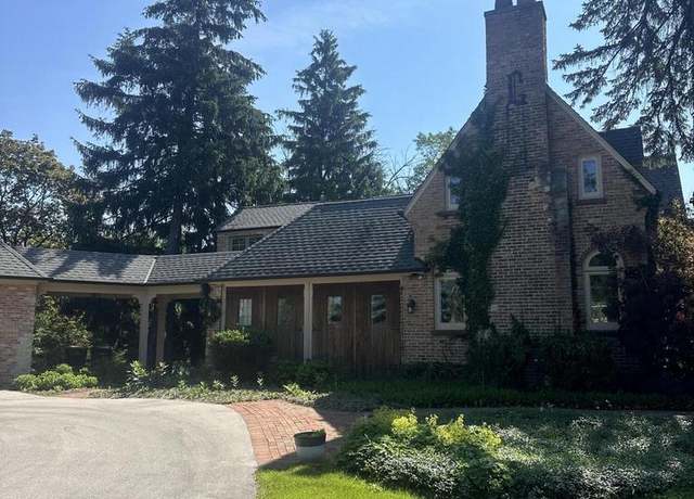 Property at 10060 N Lake Shore Dr, Mequon, WI 53092, 4 beds, 5.5 baths