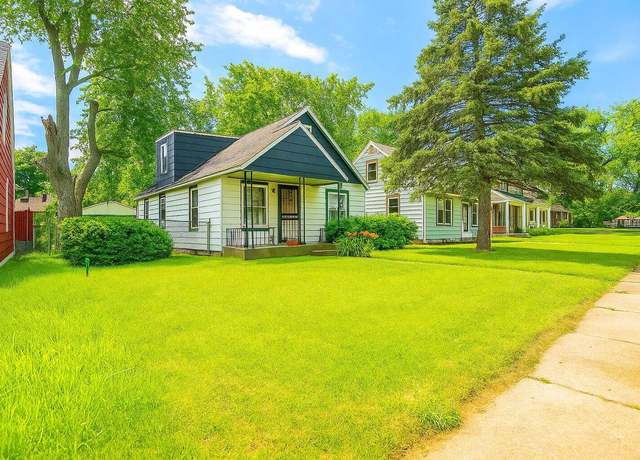 Property at 7529 W Grantosa Dr, Milwaukee, WI 53218, 3 beds, 2 baths