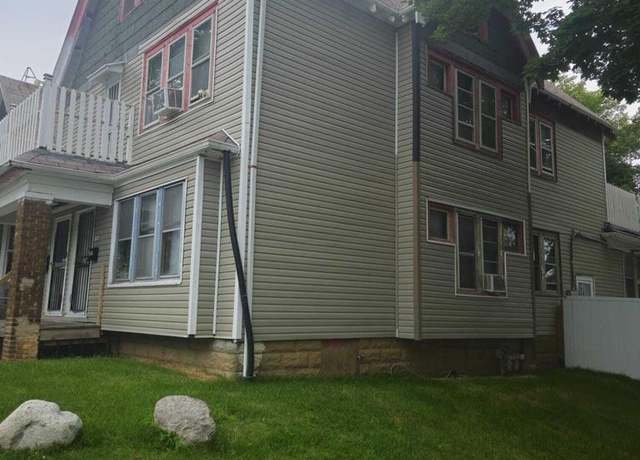 Property at 1500 N 33rd St #1502, Milwaukee, WI 53208, 5 beds, 2 baths