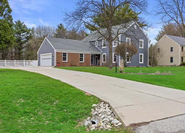 Property at 259 Fieldstone Rd, Delafield, WI 53018, 4 beds, 2.5 baths