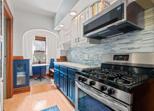 Property at 1924 N Prospect Ave #3, Milwaukee, WI 53202, 2 beds, 1 bath