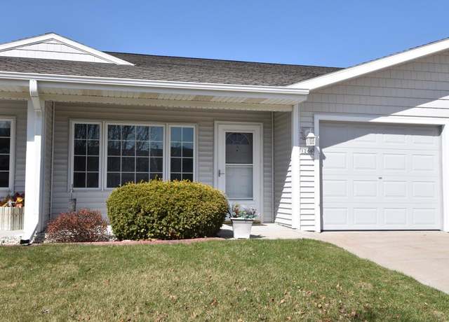 Property at 1266 Stillwater Ln, Hartford, WI 53027, 2 beds, 2 baths