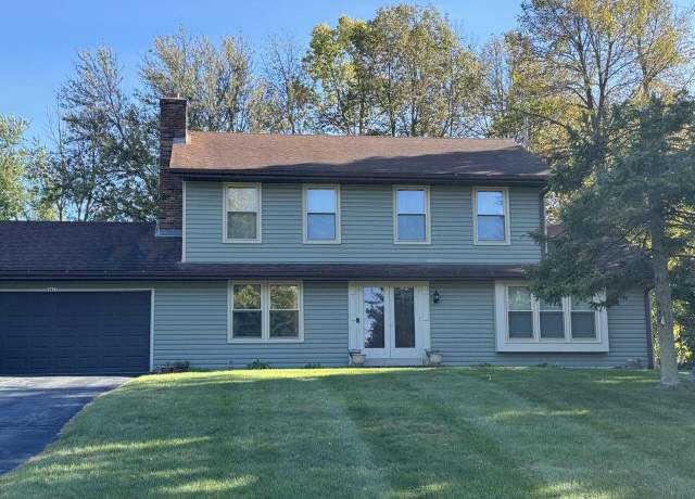 Property at 3417 Mount Ln, Hubertus, WI 53033, 4 beds, 1.5 baths