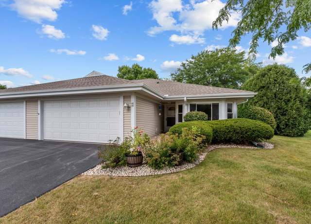 Property at 7214 W Mequon Square Dr, Mequon, WI 53092, 2 beds, 2 baths